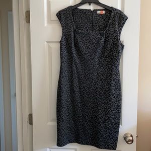 Calvin Klein size 12 black/grey sleeveless dress